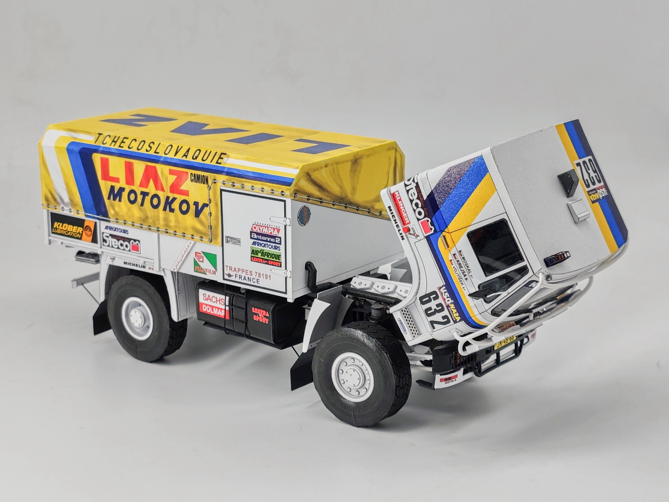 LIAZ 100.55 D, č. 631 + 632, Dakar 1986, 1:25