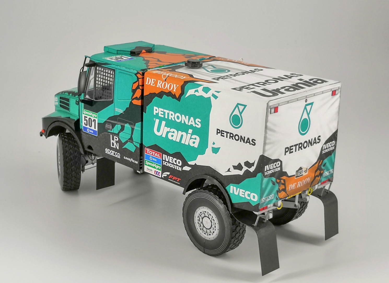Iveco Powerstar "Torpedo" Dakar 2016, 1:25