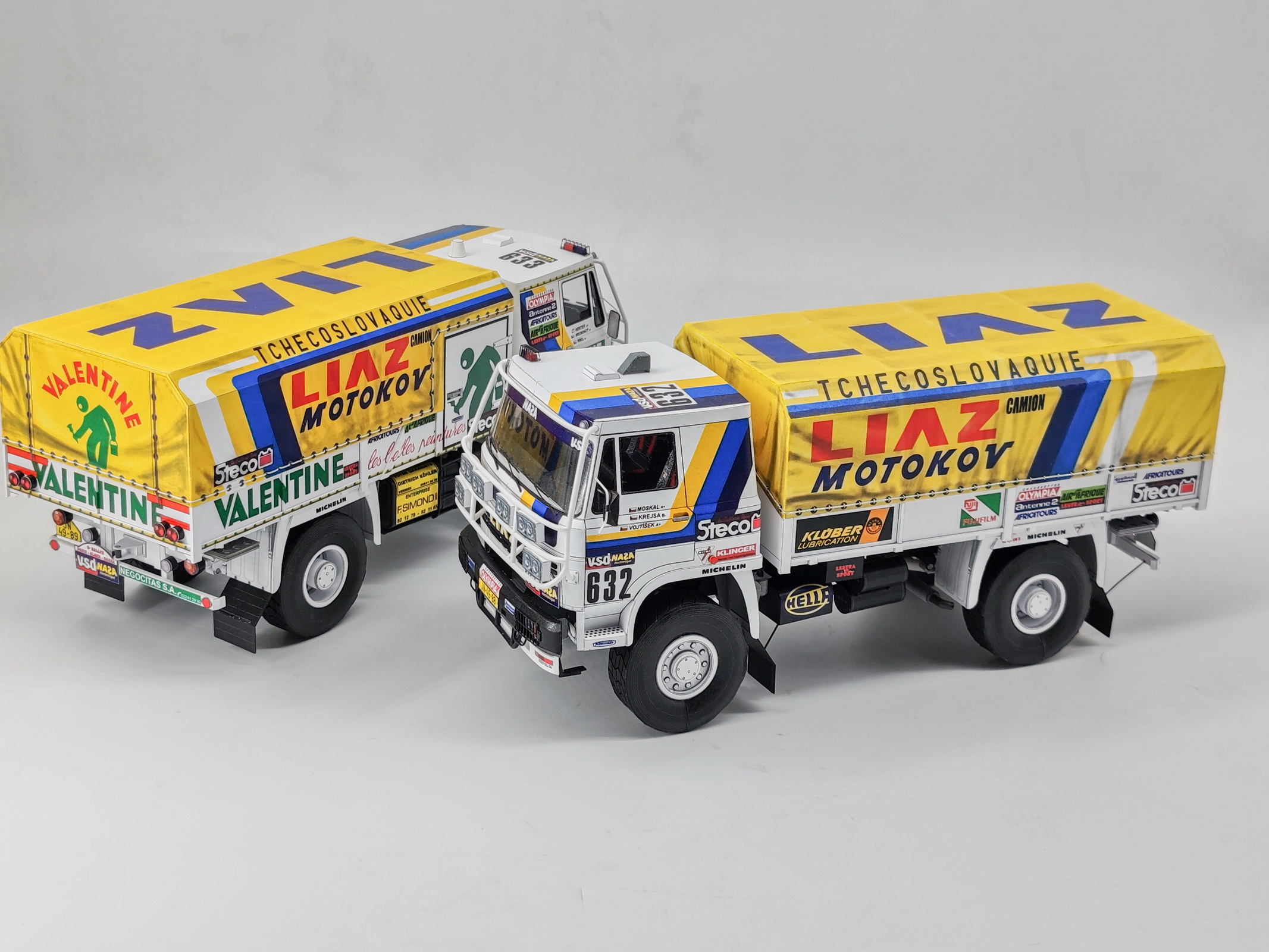 LIAZ 100.55 D, č. 631 + 632, Dakar 1986, 1:25